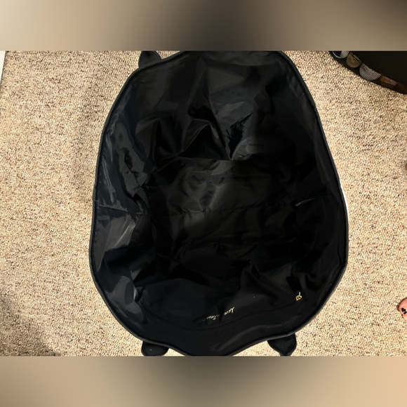 VS Script Tote Bag NEVER USED - Picture 7 of 7